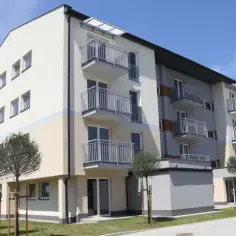 Ile trzeba zarabiać aby dostać mieszkanie komunalne w różnych miastach?