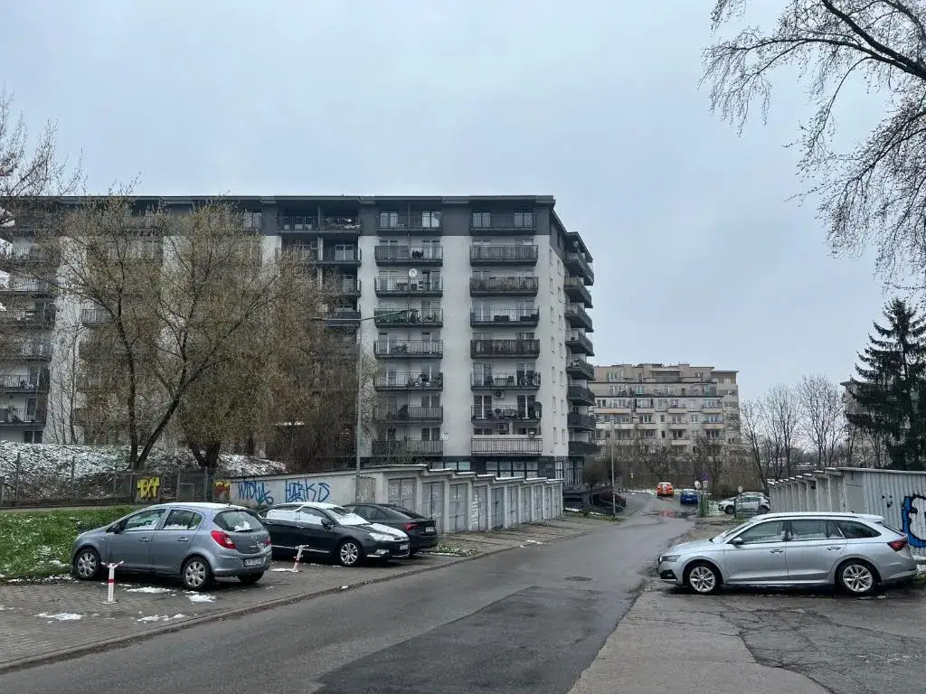 Zdjęcie Jak dojechać na osiedle złotej jesieni w Krakowie - praktyczne informacje