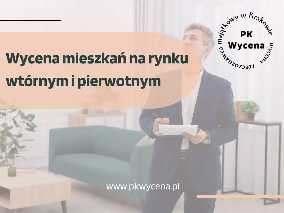 Mężczyzna w garniturze trzyma dokumenty, obok tekst