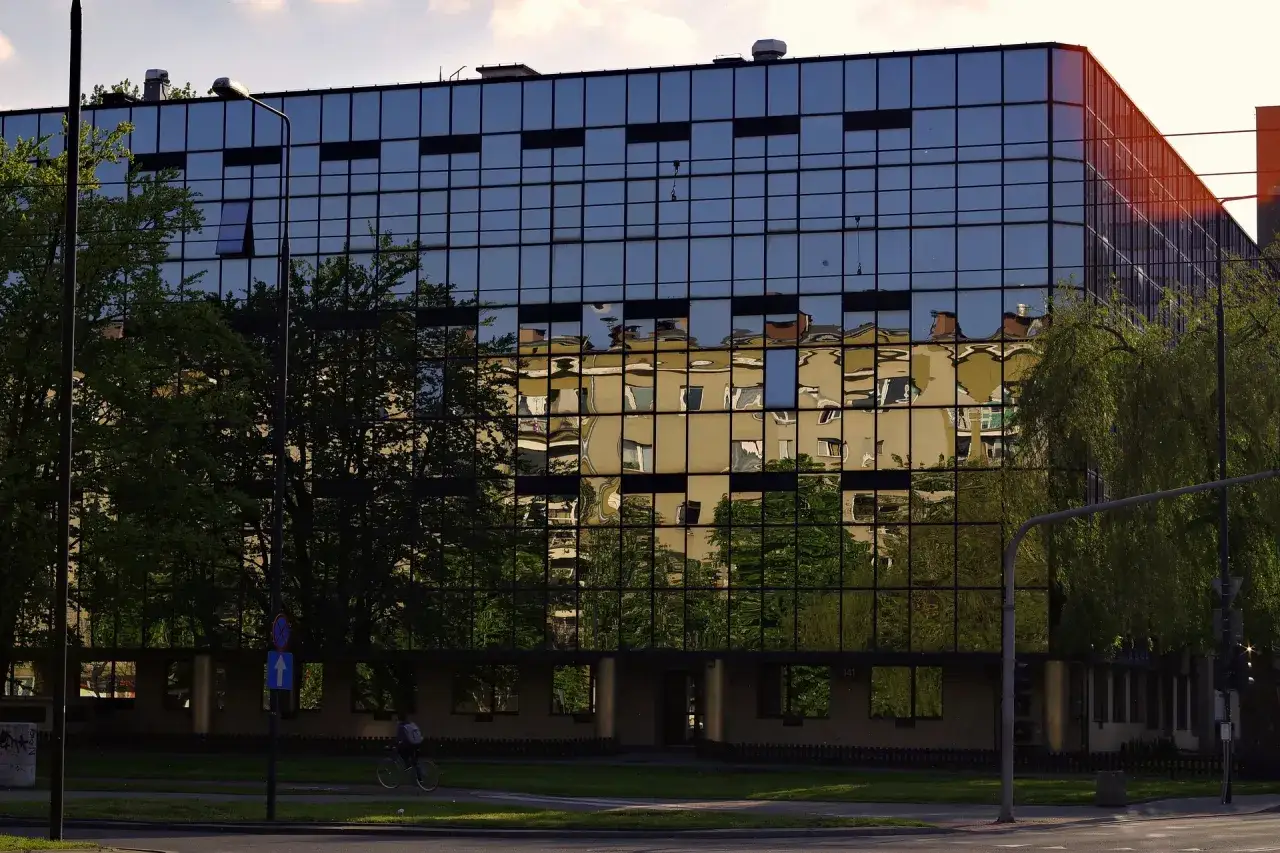 Zdjęcie Nieruchomości komercyjne co to? Kluczowe informacje i przykłady