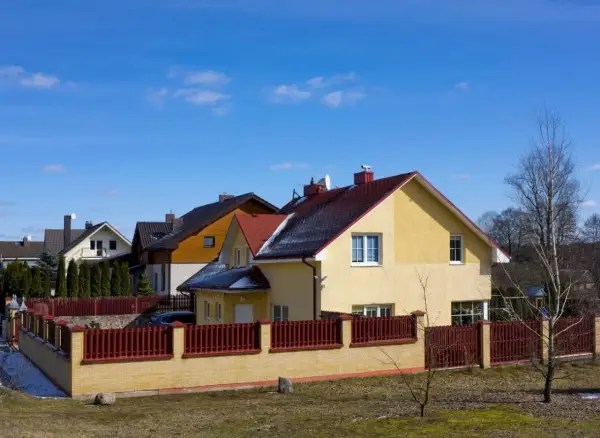Kiedy nie trzeba płacić podatku od nieruchomości? Sprawdź, kto jest zwolniony