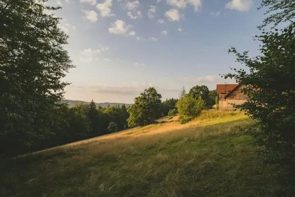 Ile za ar działki budowlanej - ceny, czynniki, ukryte koszty